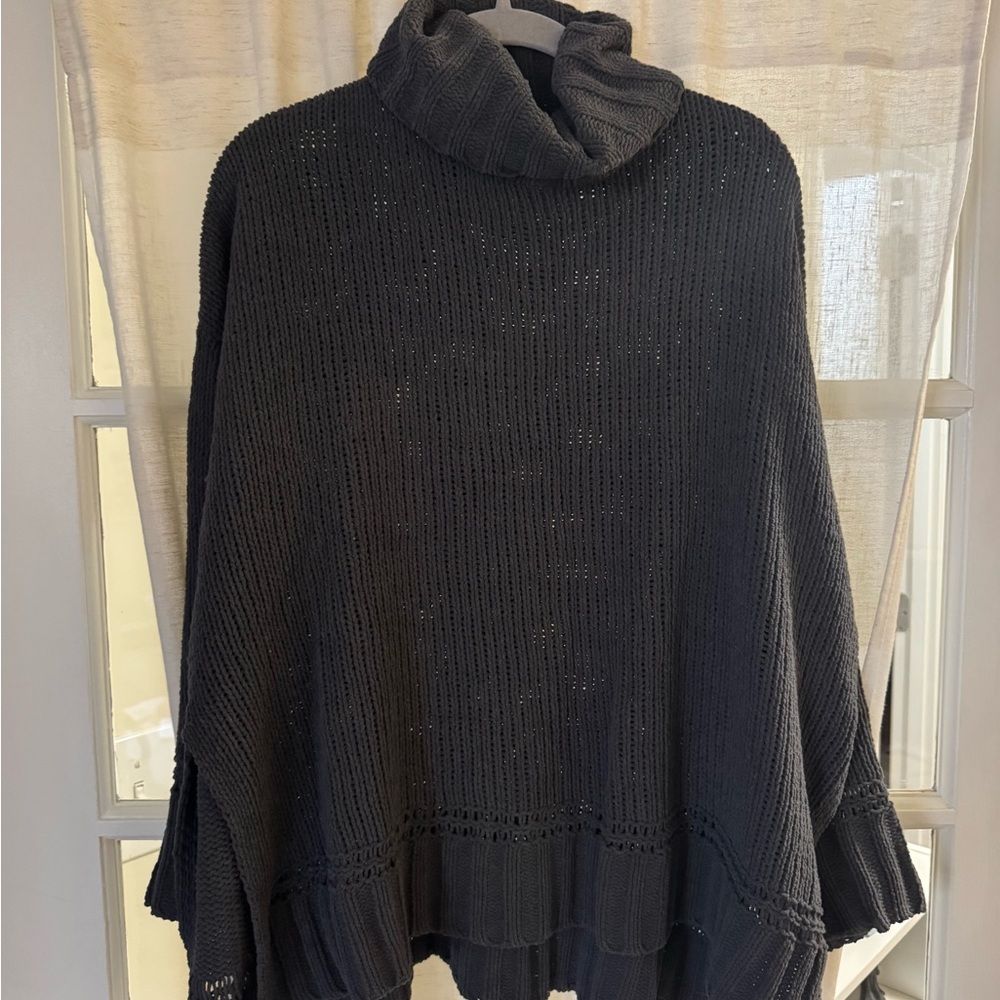 Aerie charcoal turtleneck sweater